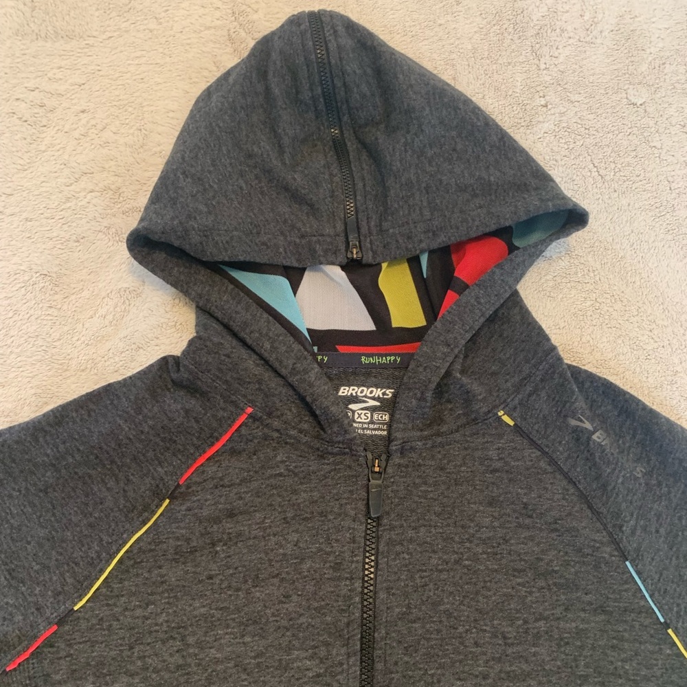 Brooks Revival Hoodie - Picture 16 of 16